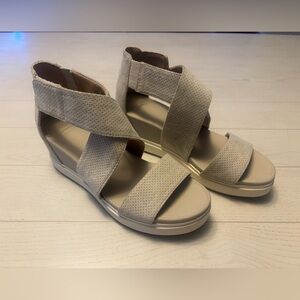 Dr Scholls Sheena platform wedge sandal size 7.5